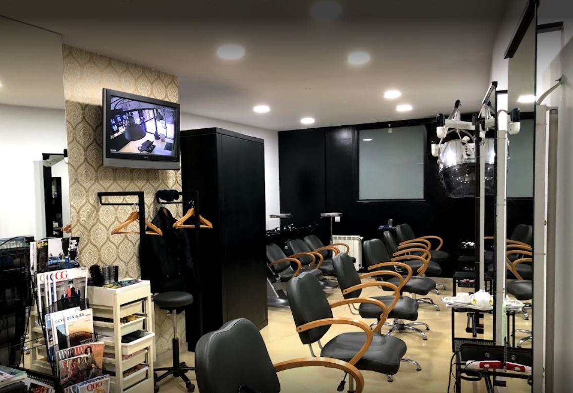 Banyoles Girona Perruquer Internacional Costa